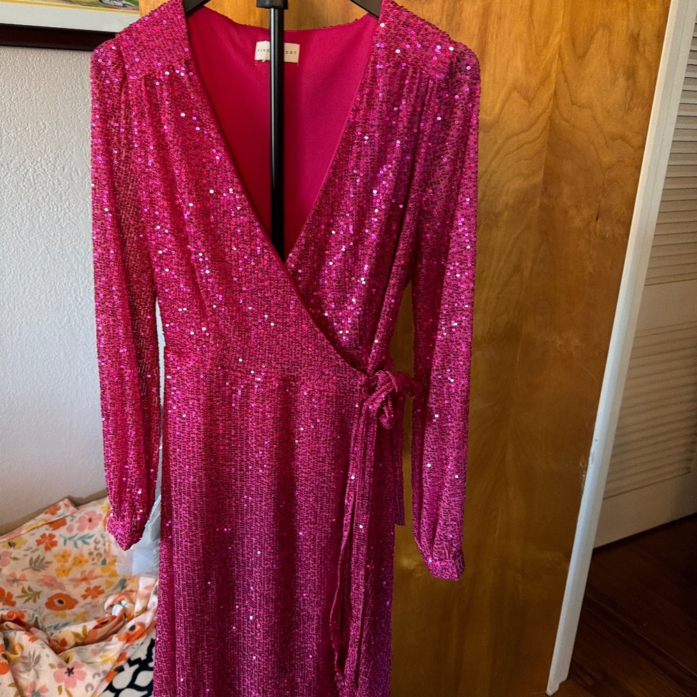 Pink Desert size large sequin sparkle wrap dress long sleeves eras Taylor swift